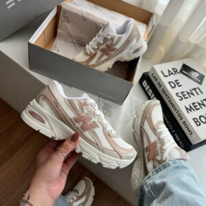 New Balance 740