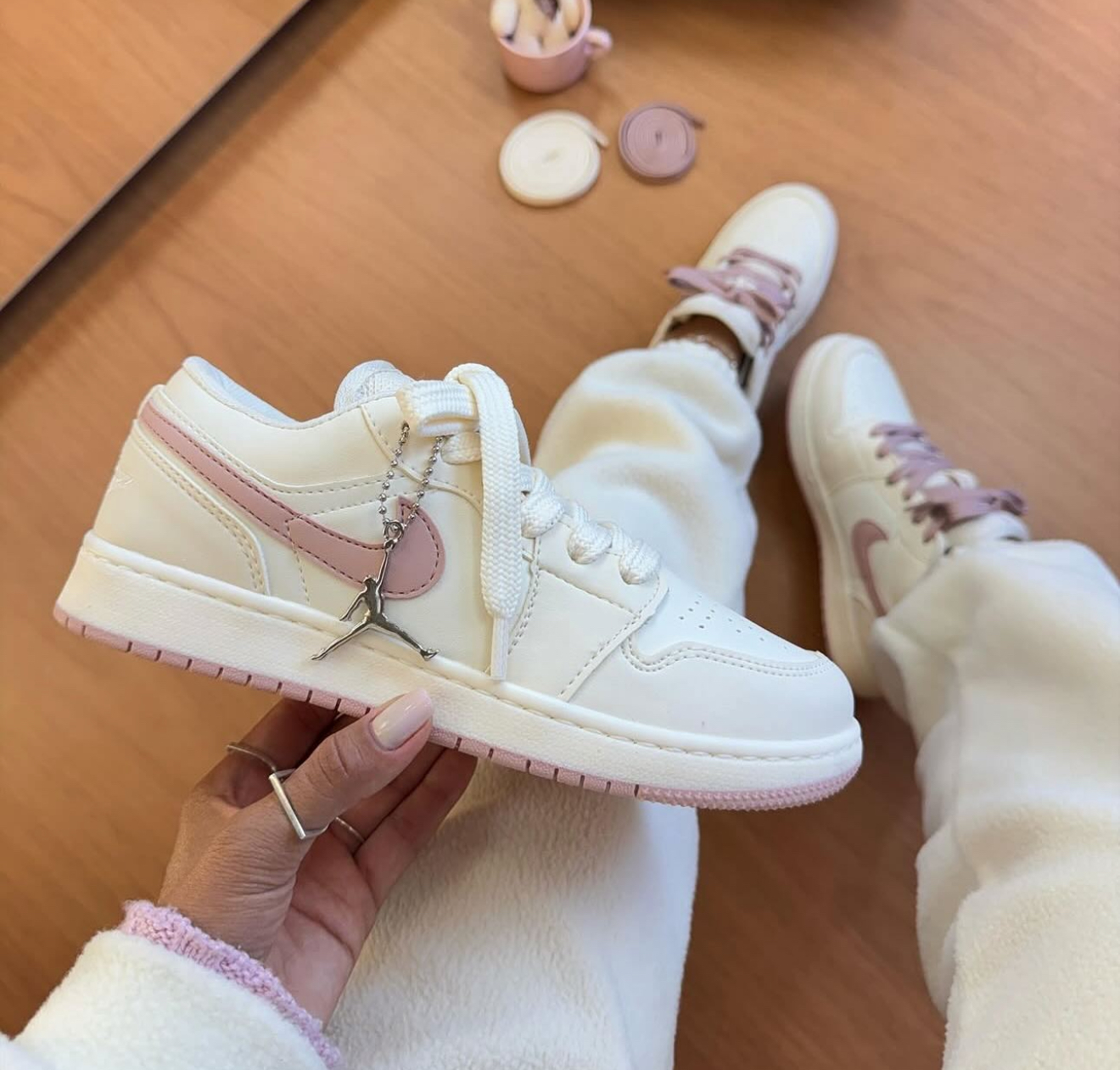 Jordan off/rose